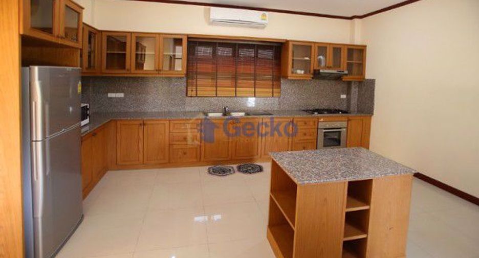 For rent 4 bed house in Bang Lamung, Chonburi