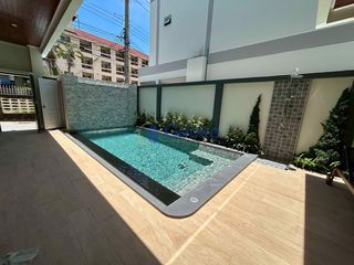 For sale 4 bed house in Bang Lamung, Chonburi