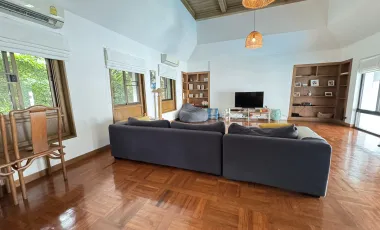 For rent 3 bed house in Watthana, Bangkok