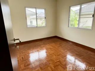 For sale 4 bed house in Doi Saket, Chiang Mai