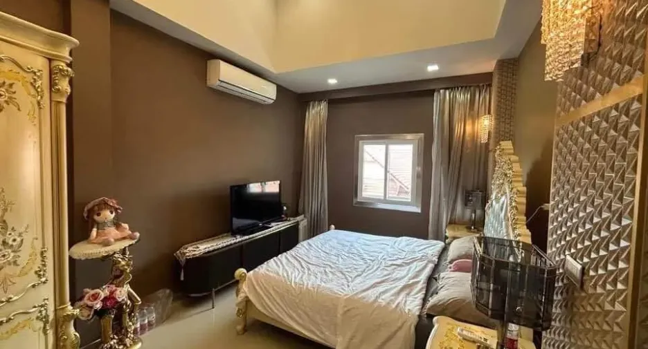 For sale 4 Beds villa in Hang Dong, Chiang Mai