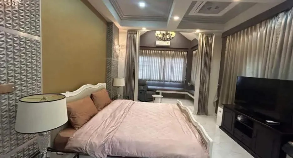For sale 4 Beds villa in Hang Dong, Chiang Mai