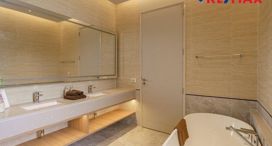 Haus zum Kauf mit 4 Zimmer in East Pattaya, Pattaya