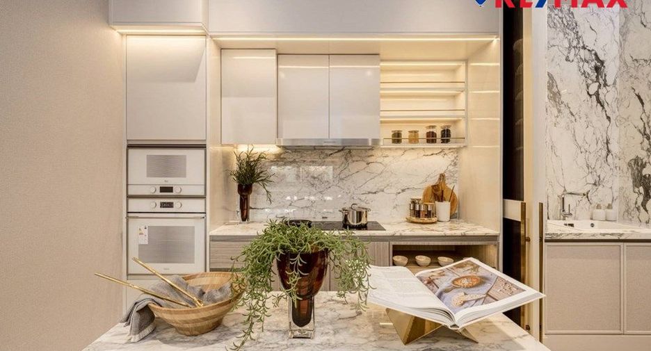For sale 4 bedrooms house in East Pattaya, Pattaya