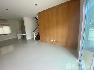 For rent 3 bed house in Lam Luk Ka, Pathum Thani