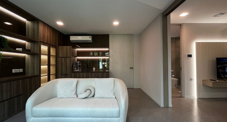 出售 4 卧室 独立屋 在 Saphan Sung, 曼谷