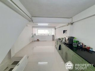 For sale 3 bed townhouse in Bang Kho Laem, Bangkok