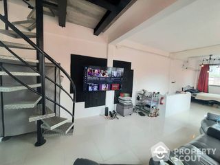 For sale 3 bed townhouse in Bang Kho Laem, Bangkok