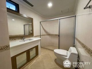 For rent 4 bed condo in Watthana, Bangkok
