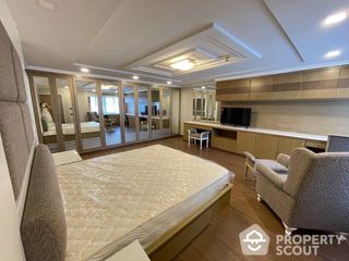 For rent 4 bed condo in Watthana, Bangkok