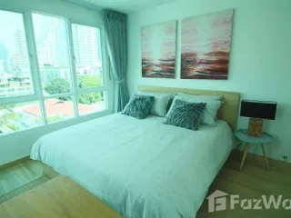 For sale studio condo in Khlong Toei, Bangkok