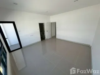 For sale 3 bed townhouse in Bang Lamung, Chonburi