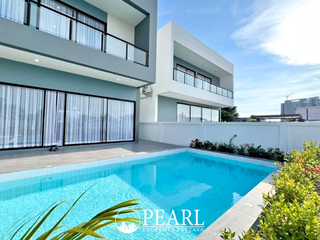 For sale 4 Beds villa in Bang Lamung, Chonburi