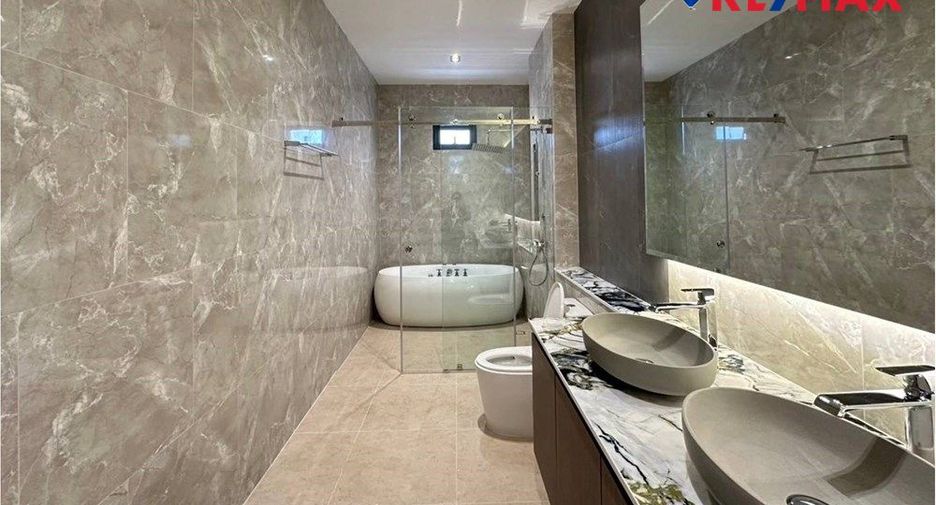 Casa en venta de 4 habitaciones en East Pattaya, Pattaya