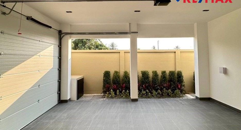 Casa en venta de 4 habitaciones en East Pattaya, Pattaya