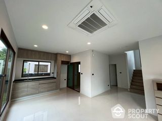 For sale 4 bed house in Bang Kapi, Bangkok