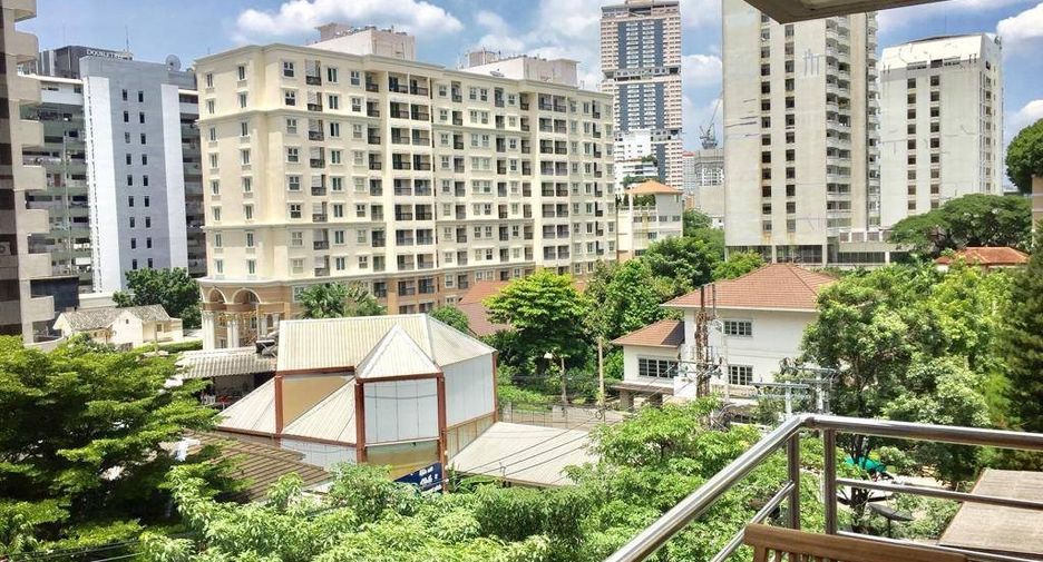 For sale 2 bedrooms condo in Khlong Toei, Bangkok