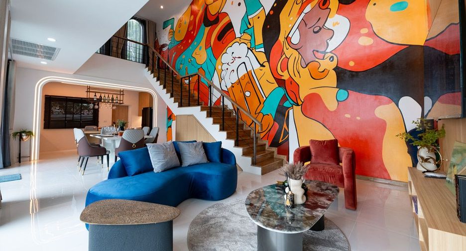 Casa en venta de 5 habitaciones en Bang Lamung, Chonburi