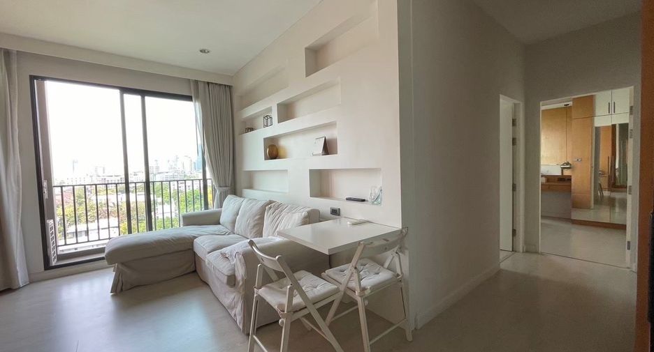 For sale 2 bed condo in Watthana, Bangkok