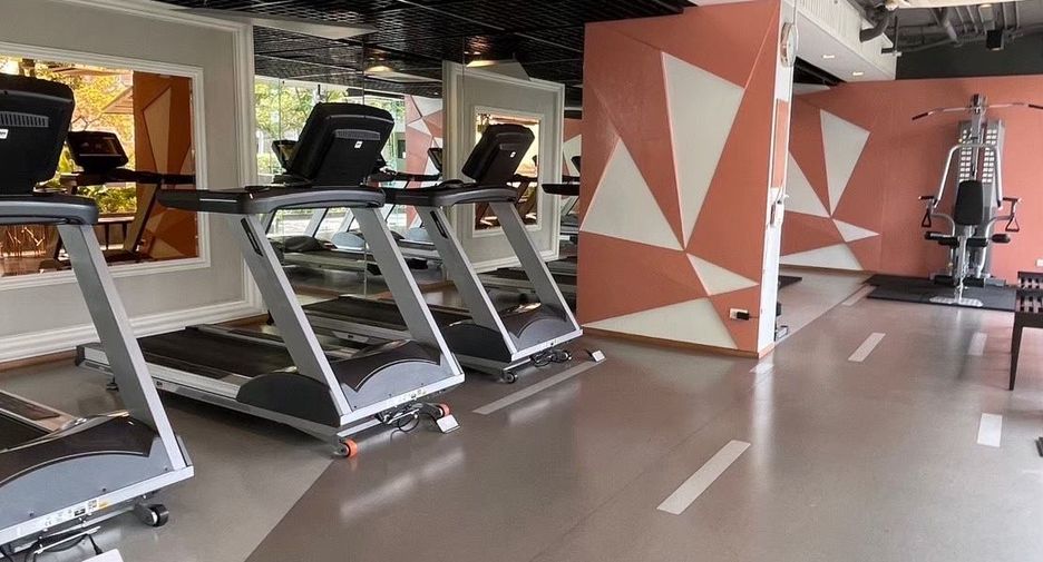 For sale 2 bed condo in Watthana, Bangkok