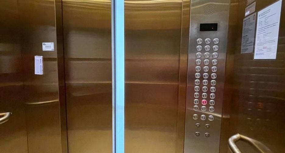For sale 2 bed condo in Watthana, Bangkok