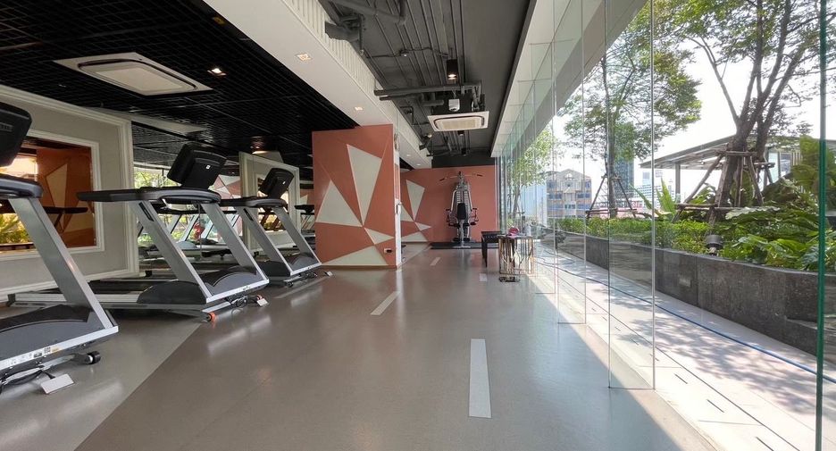 For sale 2 bed condo in Watthana, Bangkok