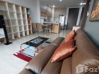 For rent 2 bed condo in Huai Khwang, Bangkok