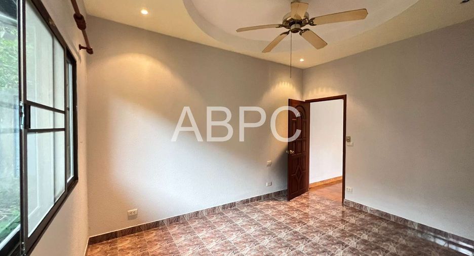 出售 4 卧室 独立屋 在 Nikhom Phatthana, Rayong