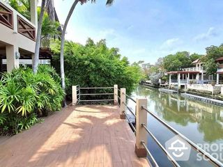 For sale 5 bed house in Bang Lamung, Chonburi