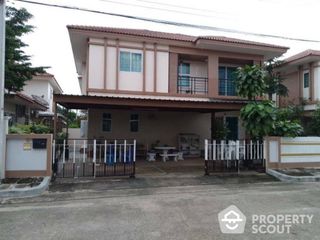 For sale 4 bed condo in Mueang Samut Sakhon, Samut Sakhon
