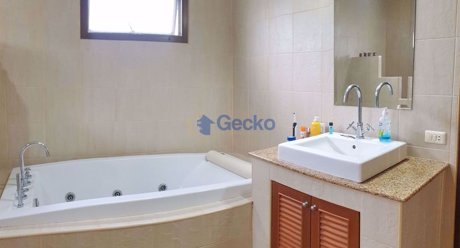 For sale and for rent 3 bed house in Bang Lamung, Chonburi