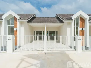 For sale 2 bed townhouse in Thalang, Phuket