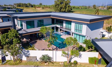 For sale 6 bed house in Bang Lamung, Chonburi