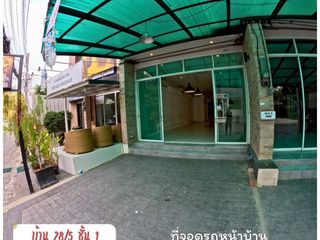For rent 3 bed townhouse in Mueang Chiang Mai, Chiang Mai