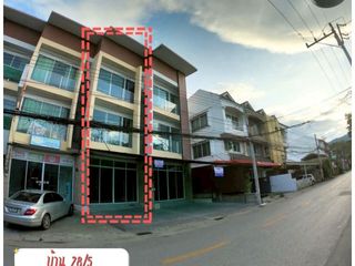 For rent 3 bed townhouse in Mueang Chiang Mai, Chiang Mai