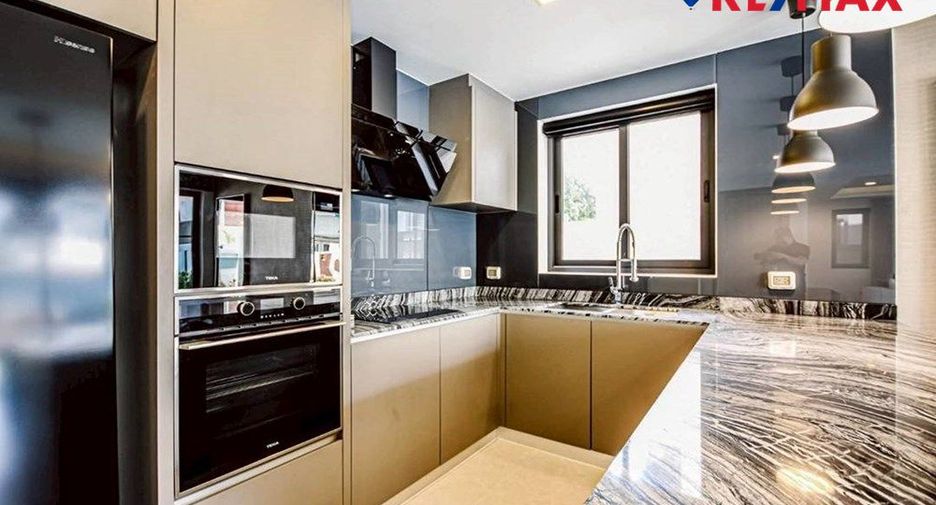 For sale 3 bedrooms house in South Pattaya, Pattaya