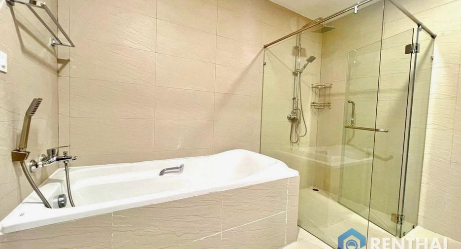 For sale 4 bedrooms condo in Bang Lamung, Chonburi
