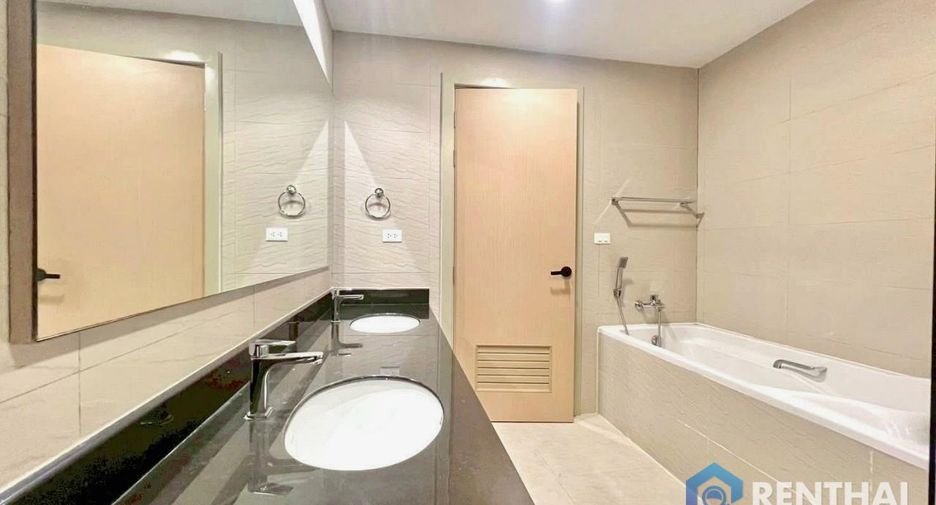 For sale 4 bedrooms condo in Bang Lamung, Chonburi