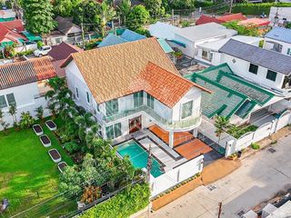 For sale 5 bed house in Bang Lamung, Chonburi