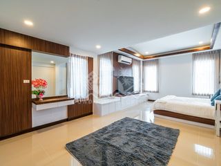 For sale 5 bed house in Bang Lamung, Chonburi