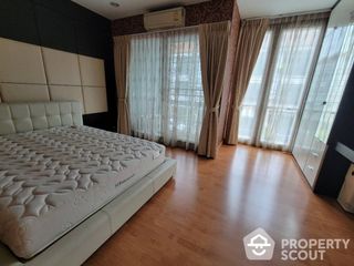 For rent 3 bed townhouse in Prawet, Bangkok