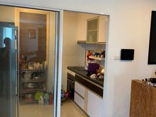 For sale 2 bed condo in Yan Nawa, Bangkok