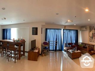 For sale 2 bed condo in Yan Nawa, Bangkok