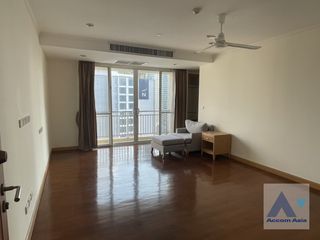 For rent 4 bed apartment in Khlong Toei, Bangkok