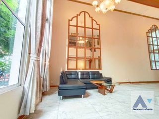 For rent 4 Beds house in Watthana, Bangkok