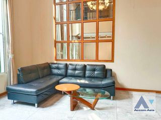 For rent 4 Beds house in Watthana, Bangkok