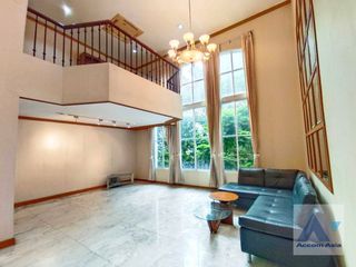 For rent 4 Beds house in Watthana, Bangkok