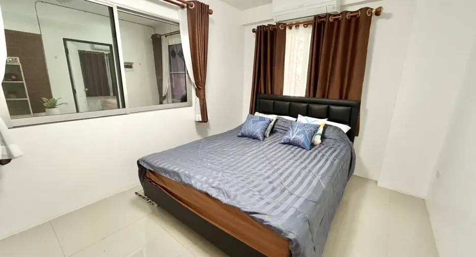 For rent and for sale 3 bedrooms house in Bang Lamung, Chonburi
