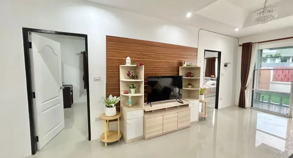 For rent and for sale 3 bedrooms house in Bang Lamung, Chonburi