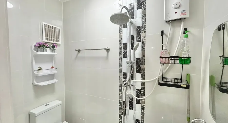 For rent and for sale 3 bedrooms house in Bang Lamung, Chonburi
